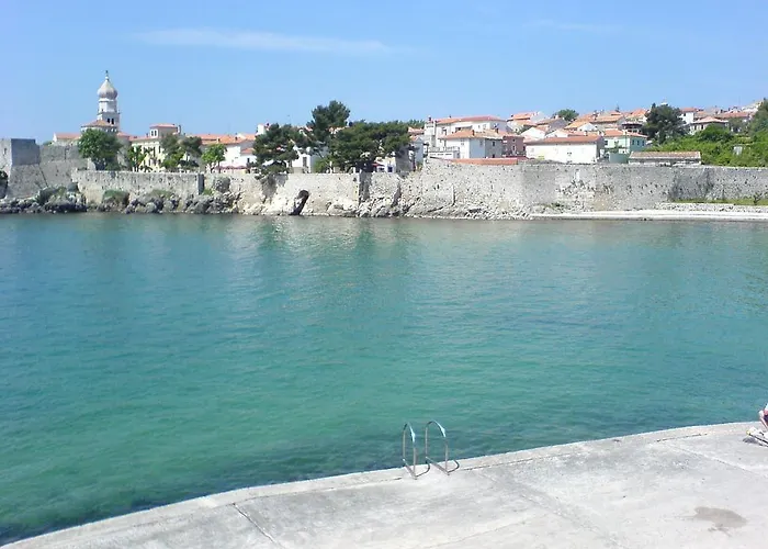 Blue Bench Krk Apartment